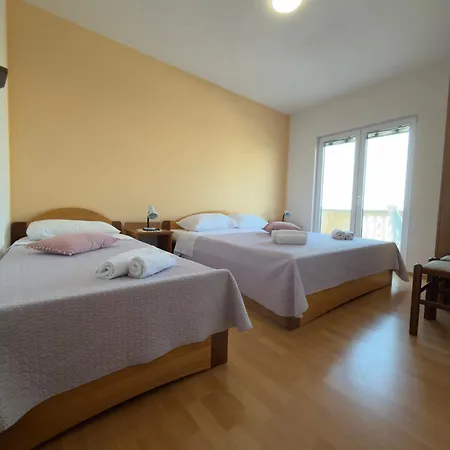 Marija Apartman Zára